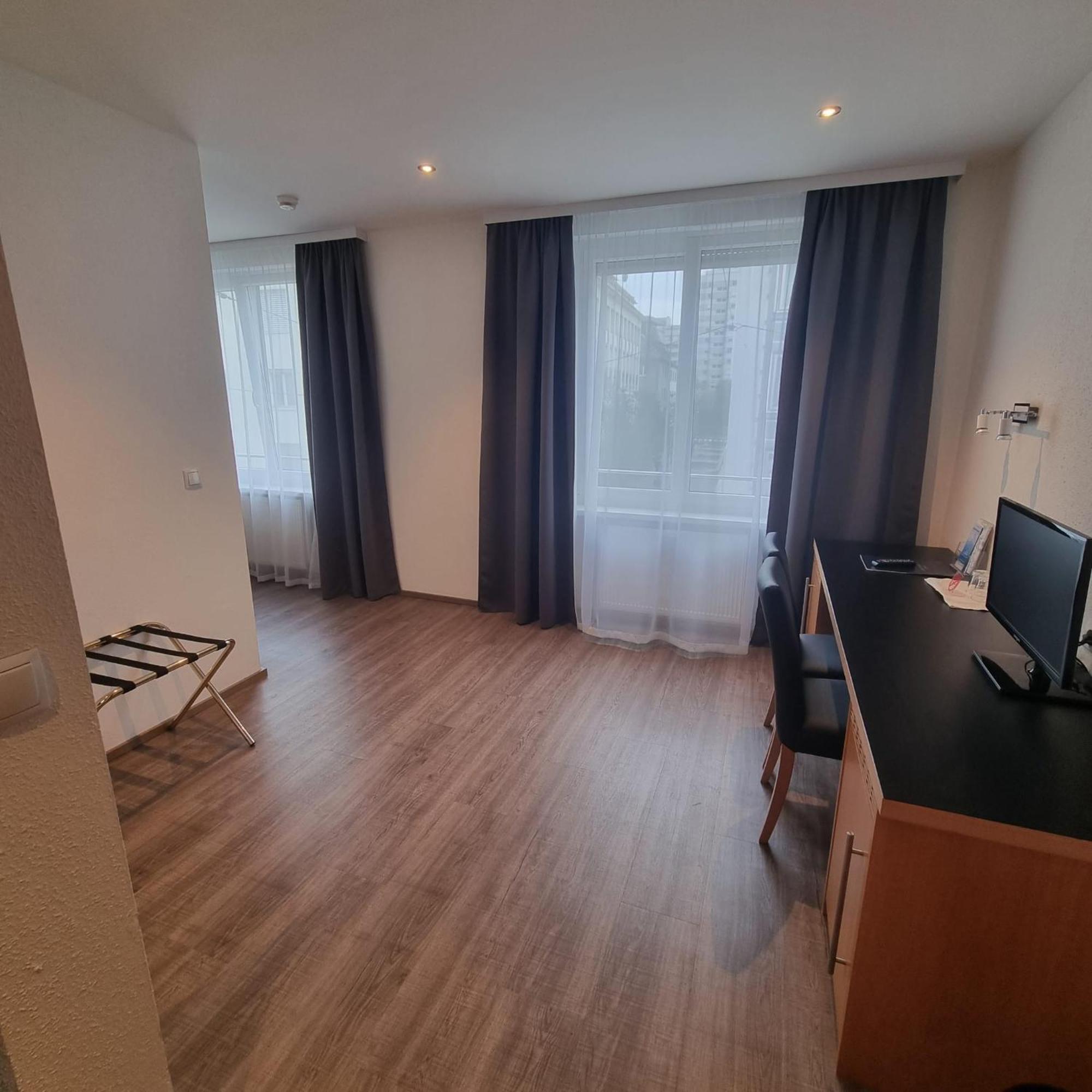 Hotel Central Bregencja Zewnętrze zdjęcie