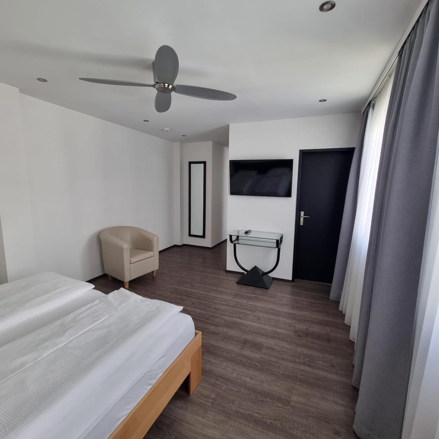 Hotel Central Bregencja Zewnętrze zdjęcie